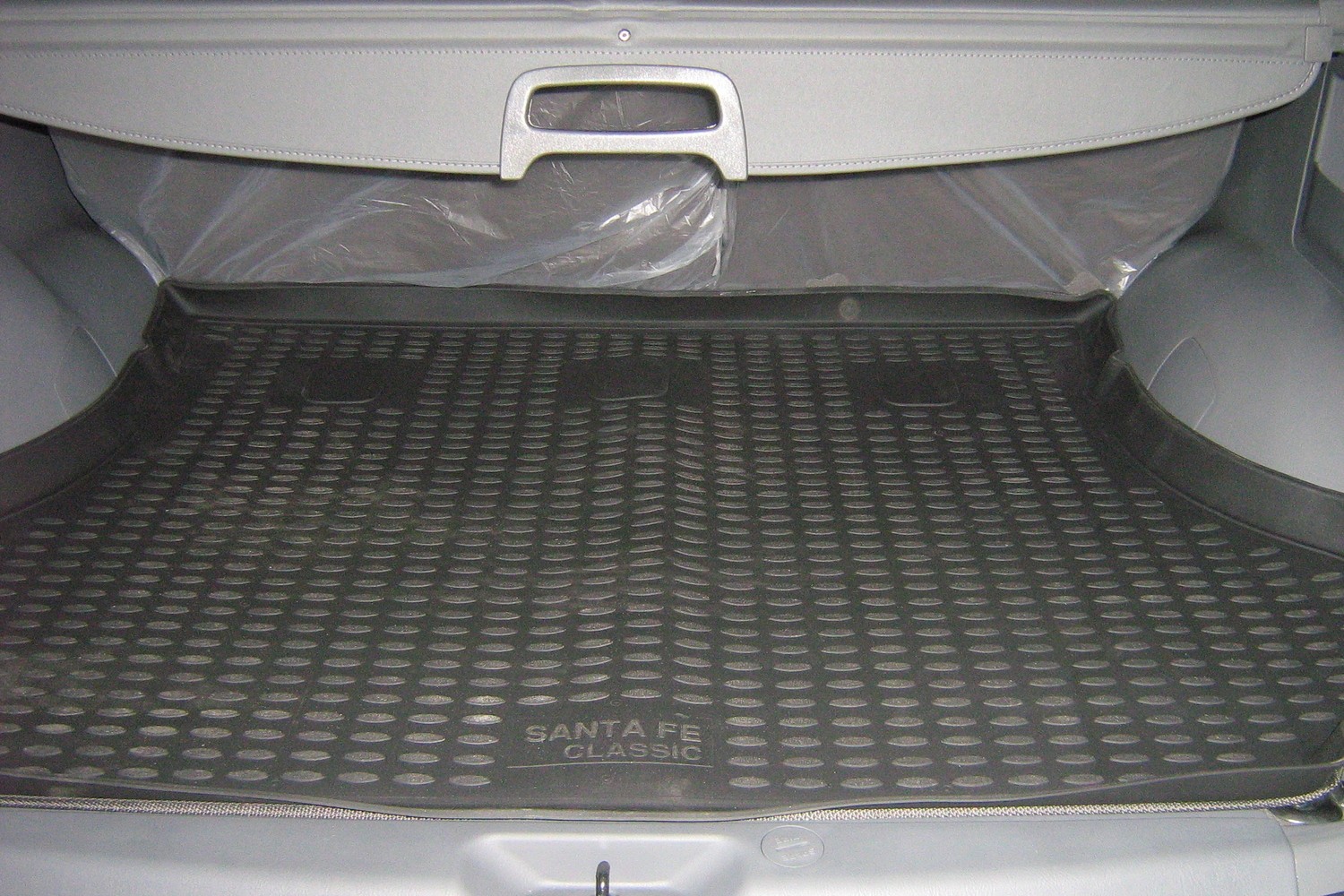 Коврик в багажник HYUNDAI Santa Fe Classic 2001-2006, кросс. (полиуретан)