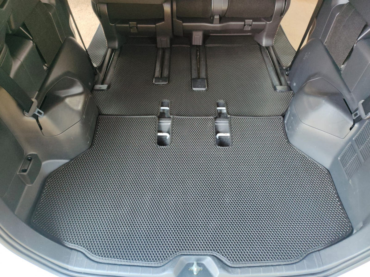 !Коврик в багажник + 3 рядом EVA Toyota Noah / Voxy 90 2022 - н.в. 60/40