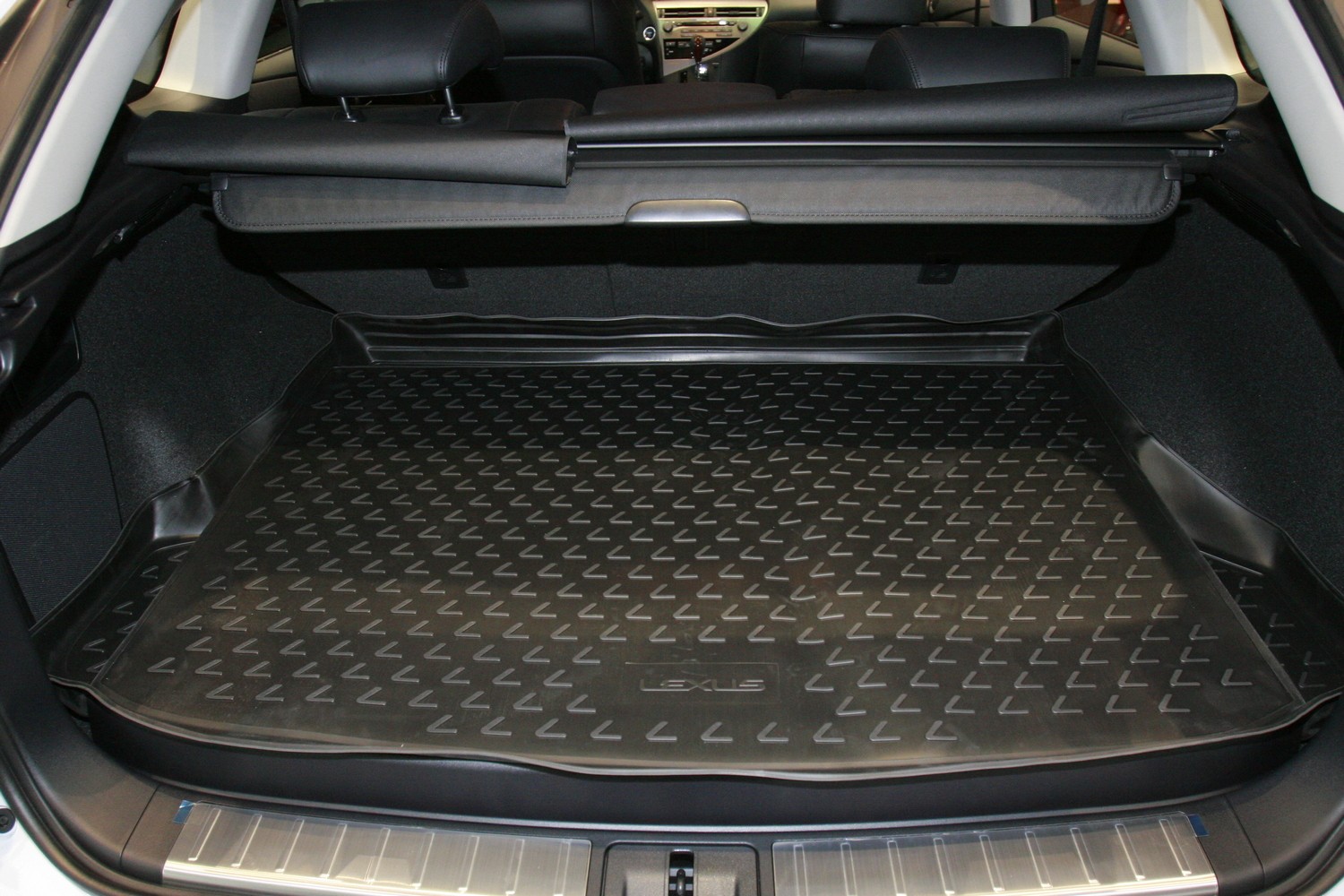 Коврик в багажник LEXUS RX350 2009->, кросс. (полиуретан)
