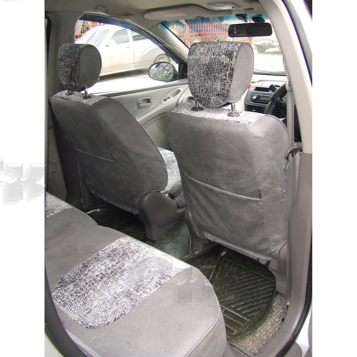 Чехлы из экокожи Nissan Tino I [V10] 12.1998-03.2003 5 мест (Мод.134.0) Автокомфорт