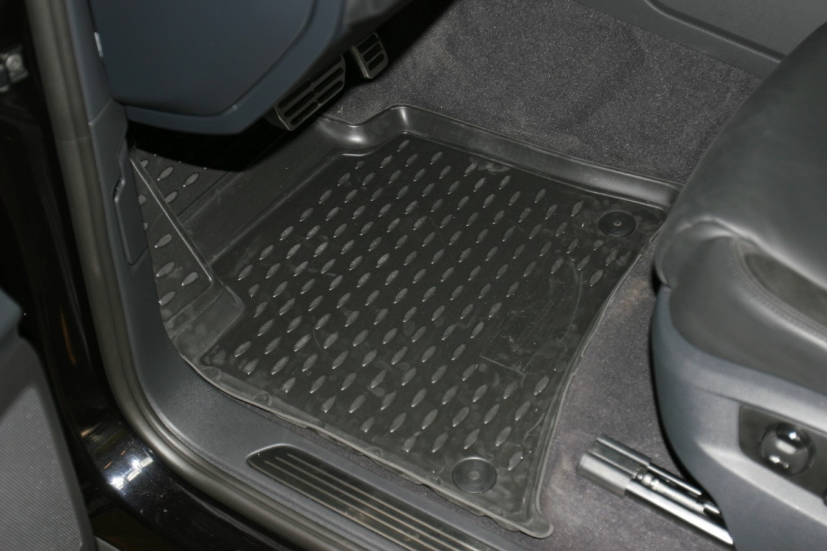 Коврики в салон VW Touareg 2010->, 4 шт. (полиуретан, бежевые)