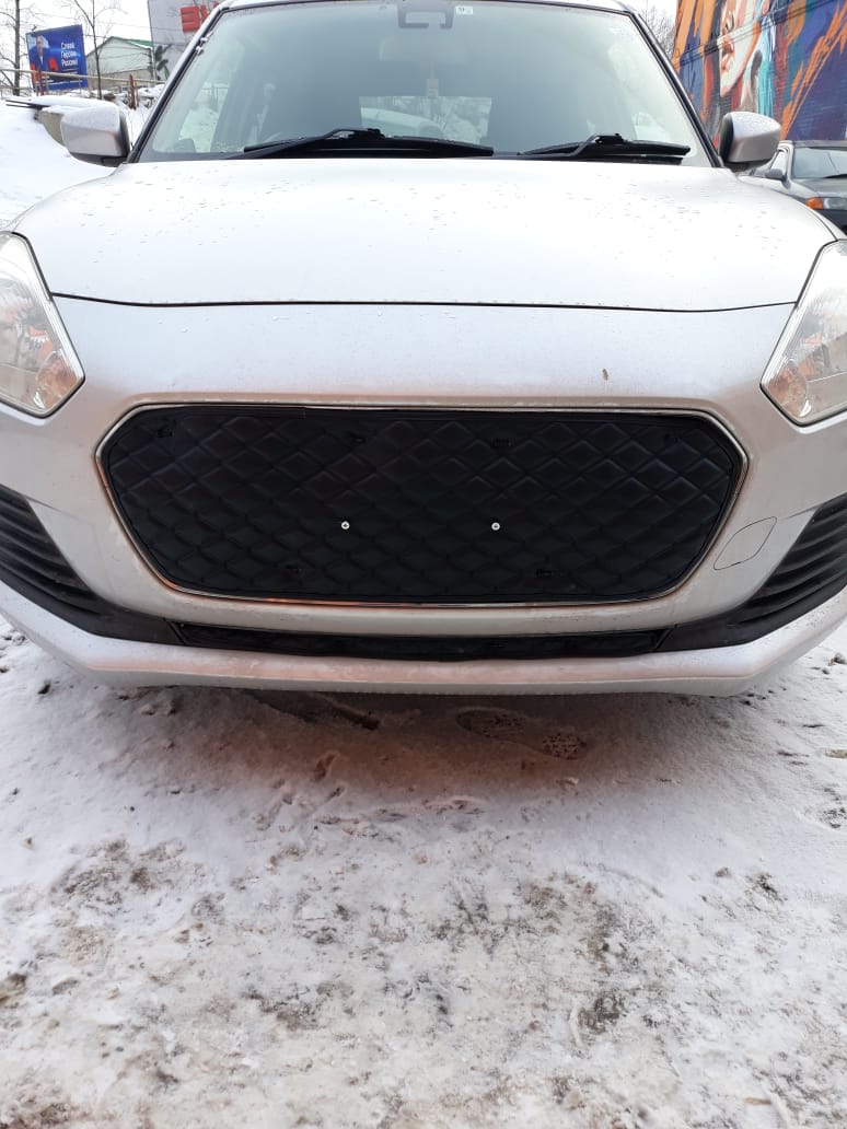 Утеплитель радиатора кожаный Suzuki Swift 2016->