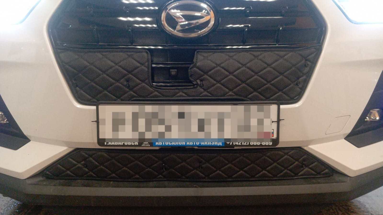 Утеплитель радиатора кожаный Daihatsu Rocky 2019 -  н.в.