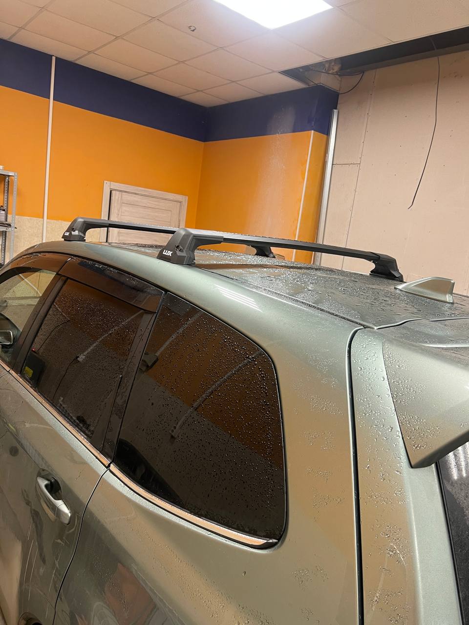 LUX CITY - багажник на крышу Subaru Forester SH / SJ / SK без рейлингов(дуги черные, 1,05м)