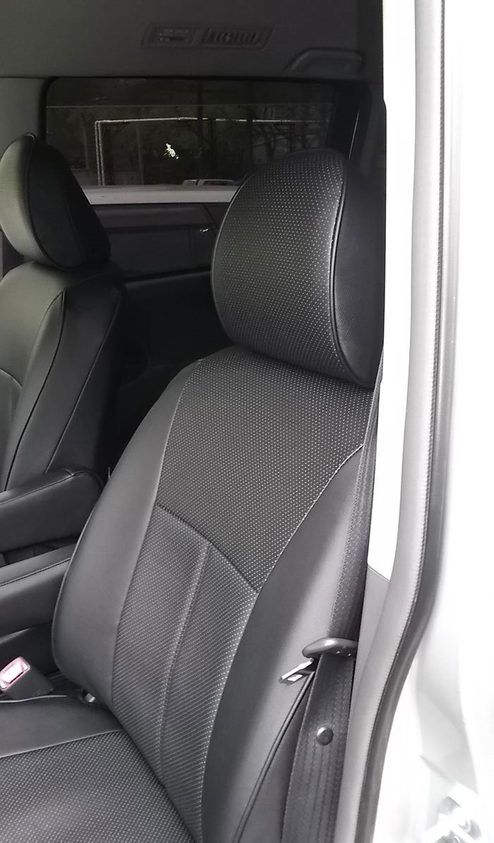 Чехлы из экокожи Toyota Voxy (Noah) 70 75 06.2007-12.2013 40/20/40 (Мод.270.0) - 3 ряда Автокомфорт