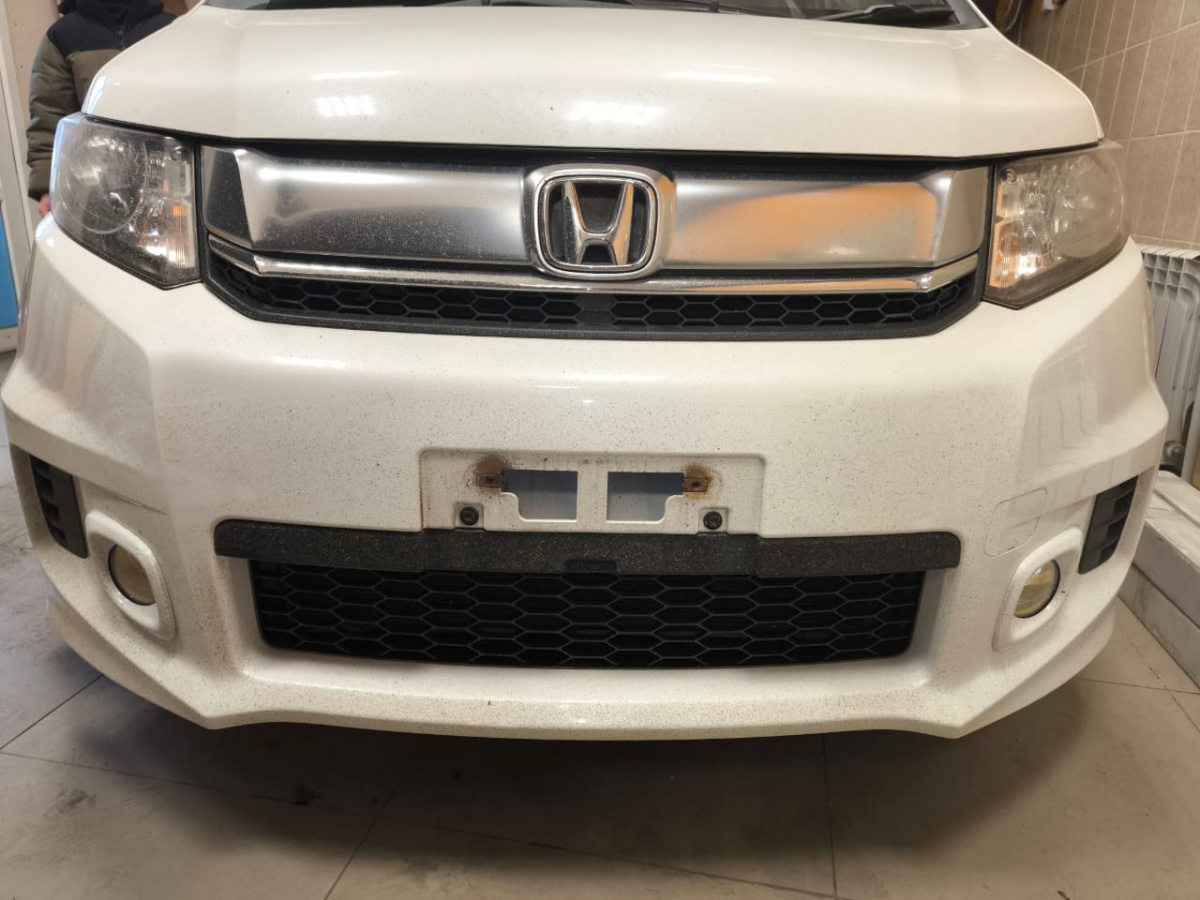 Утеплитель радиатора кожаный Honda Freed Spike 2014-2016 не гибрид