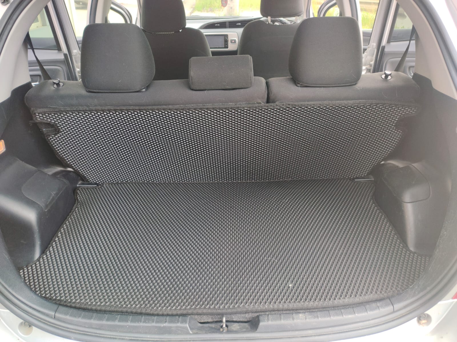 Коврик в багажник на СПИНКИ EVA Toyota Vitz 130 135 4WD 2010-2020