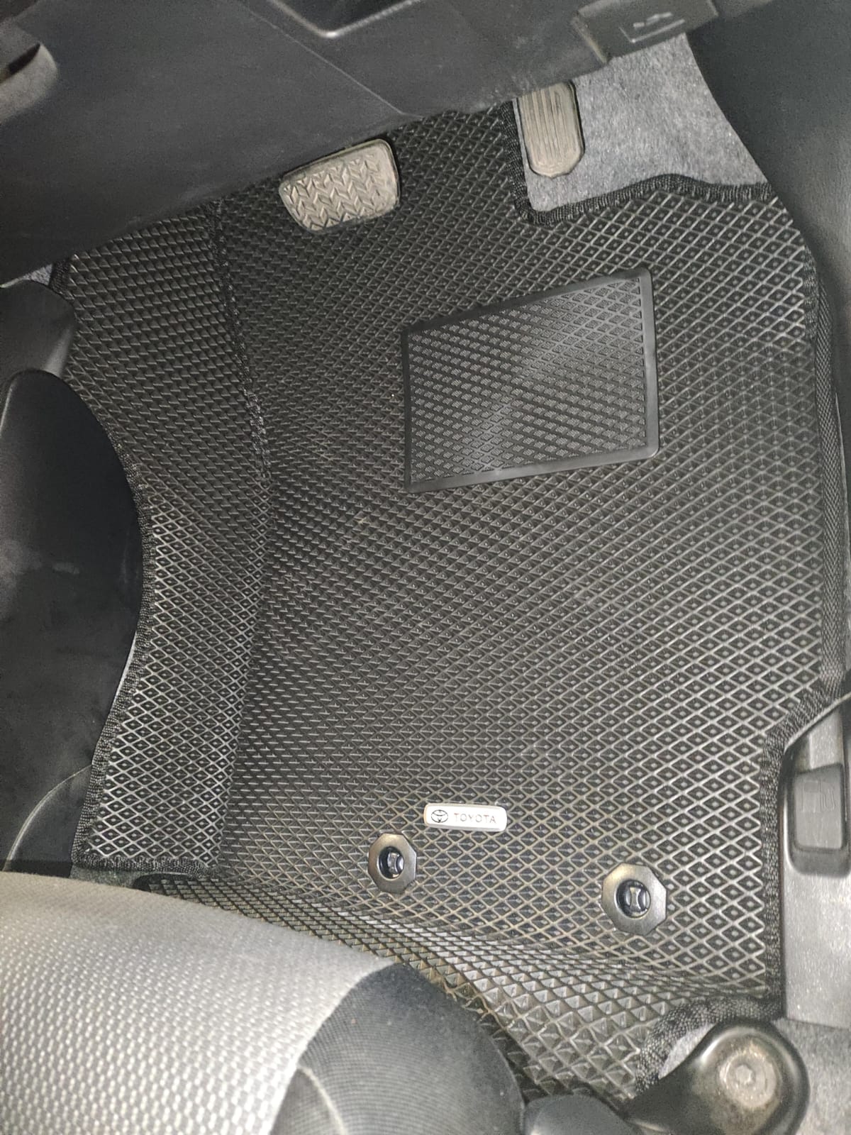 Коврики в салон EVA 3D Toyota Vitz 130 2WD 2010 - 2020 НЕ ГИБРИД