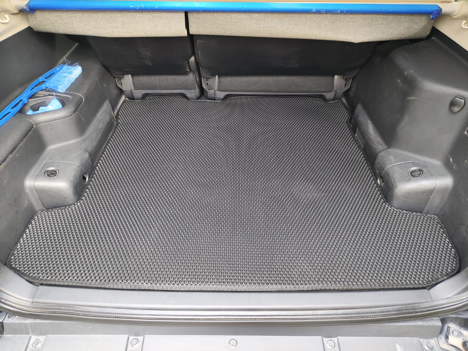 Коврик в багажник EVA Mitsubishi Pajero 3 / 4 2000-2020