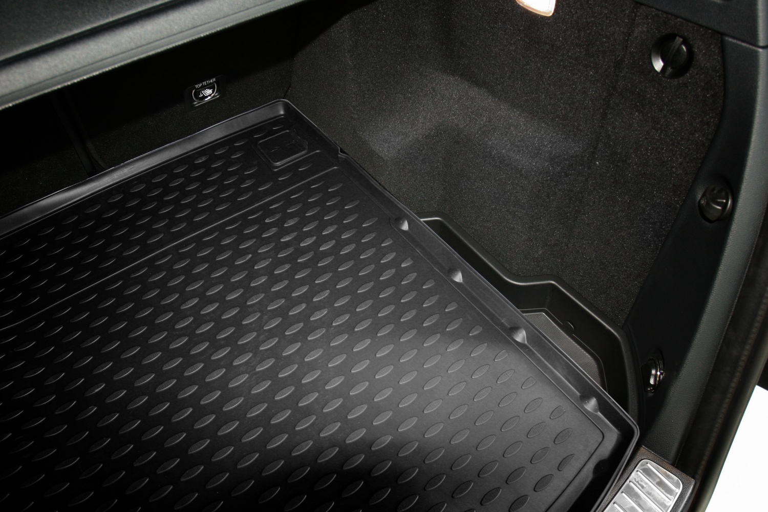 Коврик в багажник MERCEDES-BENZ GLK  X 204, 03/2012->, кросс., с вырезом под ручку, 1 шт.