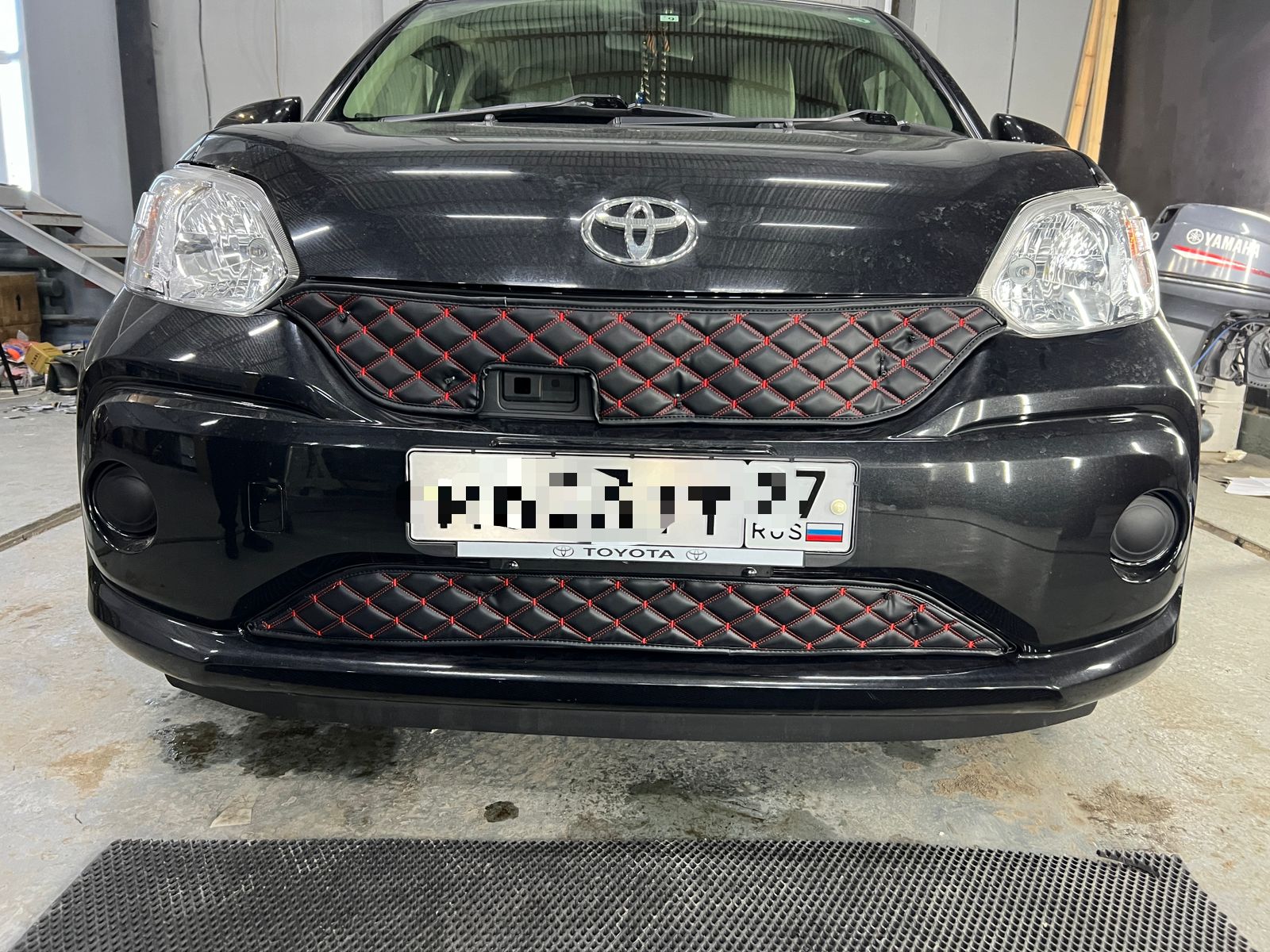Утеплитель радиатора кожаный 2 части Toyota Passo m700 2016 - 2018