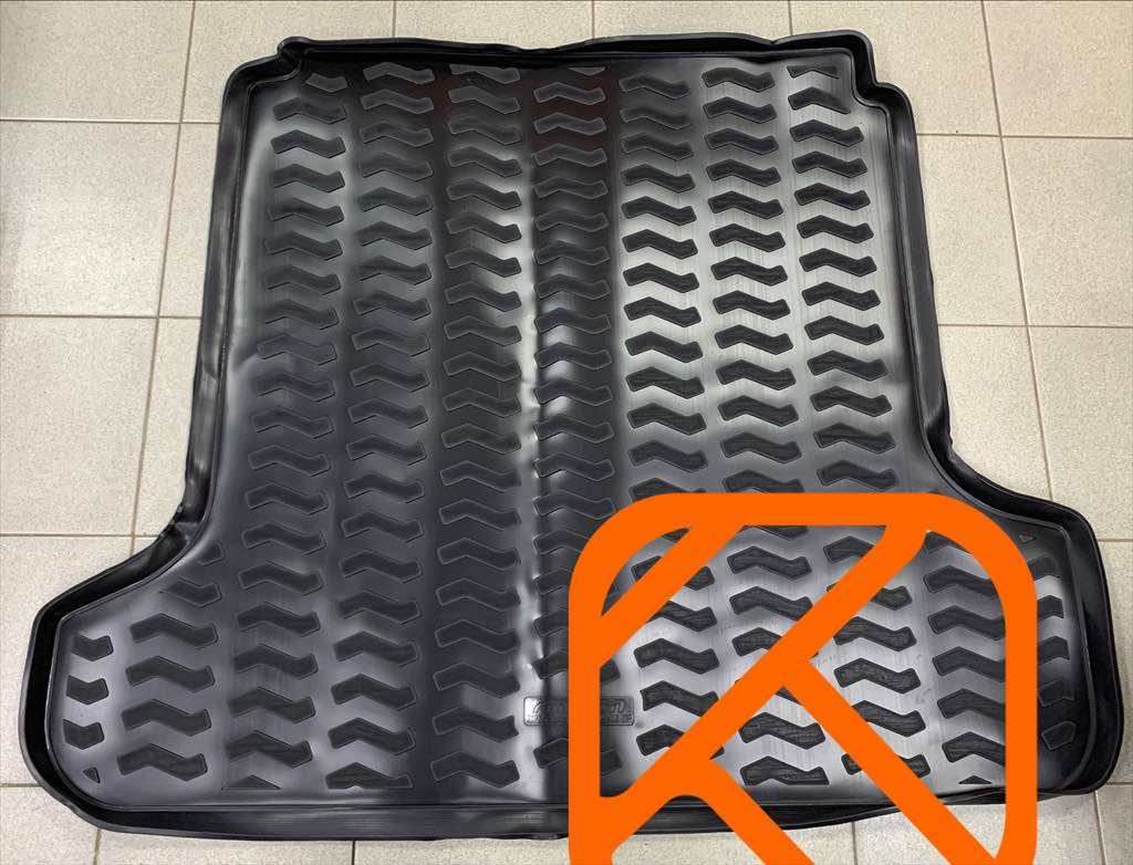 Коврик в багажник Toyota Hilux Surf 185 1995-2002 полиуретан с бортом Aileron