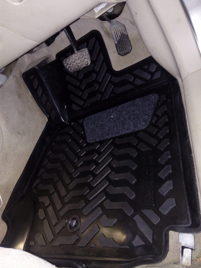 Коврики в салон TOYOTA Corolla 120 / Allex / Runx / Fielder 2001-2006 Правый руль полиуретан, Aileron