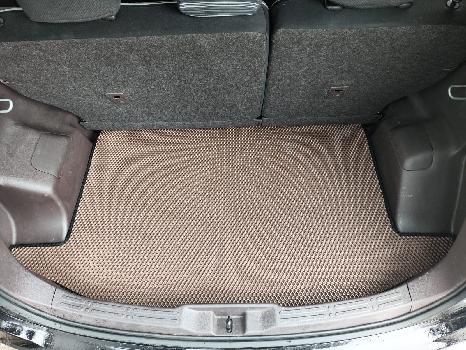 Коврик в багажник EVA Toyota Spade 2012-2020 верхний