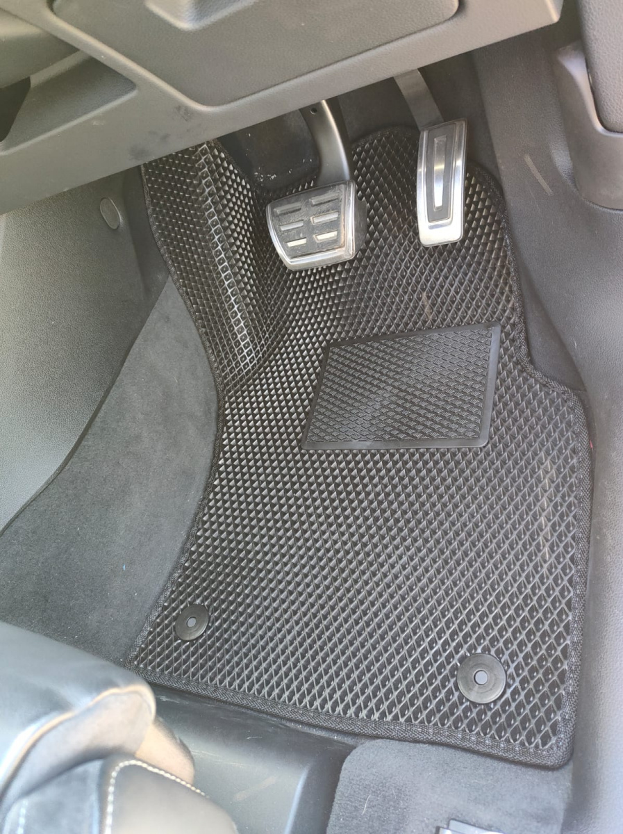 Коврики в салон EVA  Audi Q3 2020- правый руль