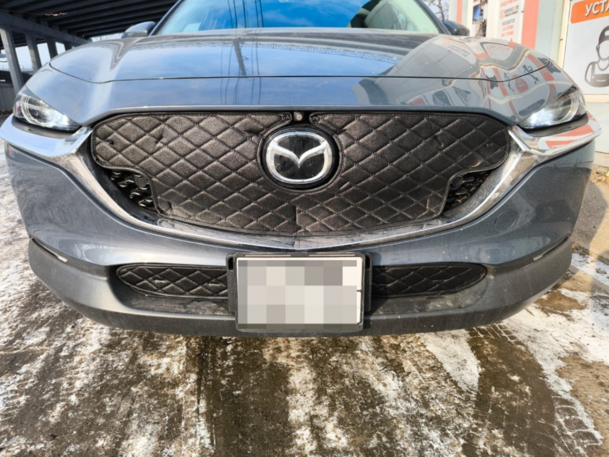 Утеплитель радиатора кожаный Mazda CX-30