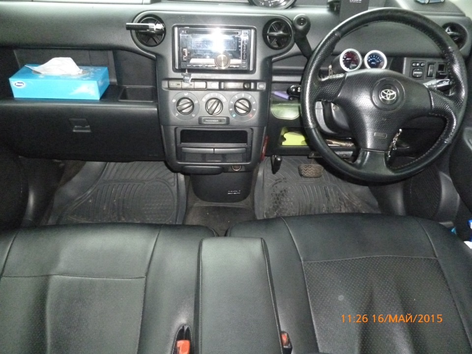 Чехлы из экокожи Toyota bB I+r [NCP30] 01.2000-11.2005 диван (Мод.199.0) Автокомфорт