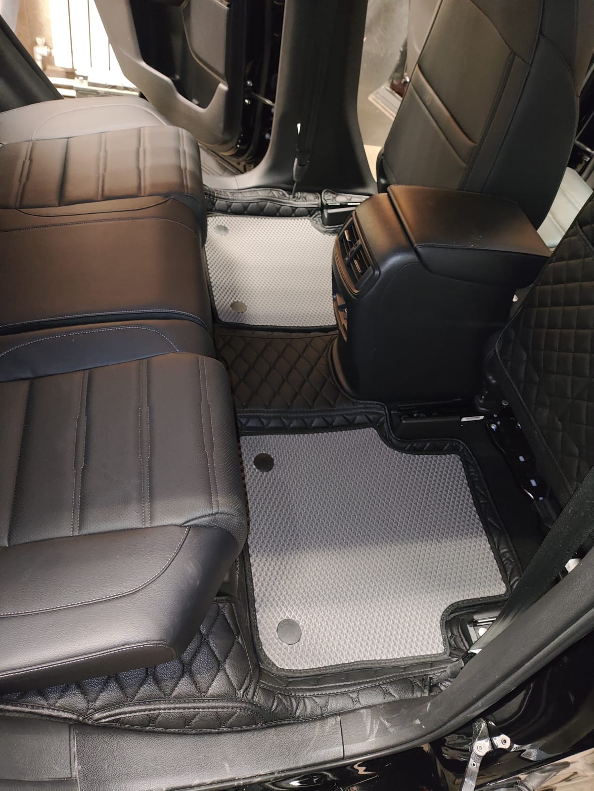 Коврики в салон кожаные 3D Honda CR-V 2019-2022 Правый руль, не гибрид 5 мест