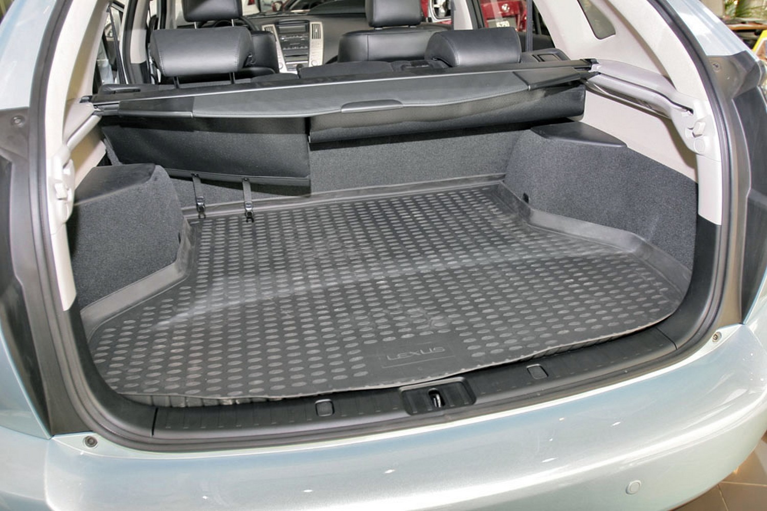 Коврик в багажник LEXUS RX350 / 400h 2003-2009 / Harrier 2003-2012, кросс. (полиуретан)