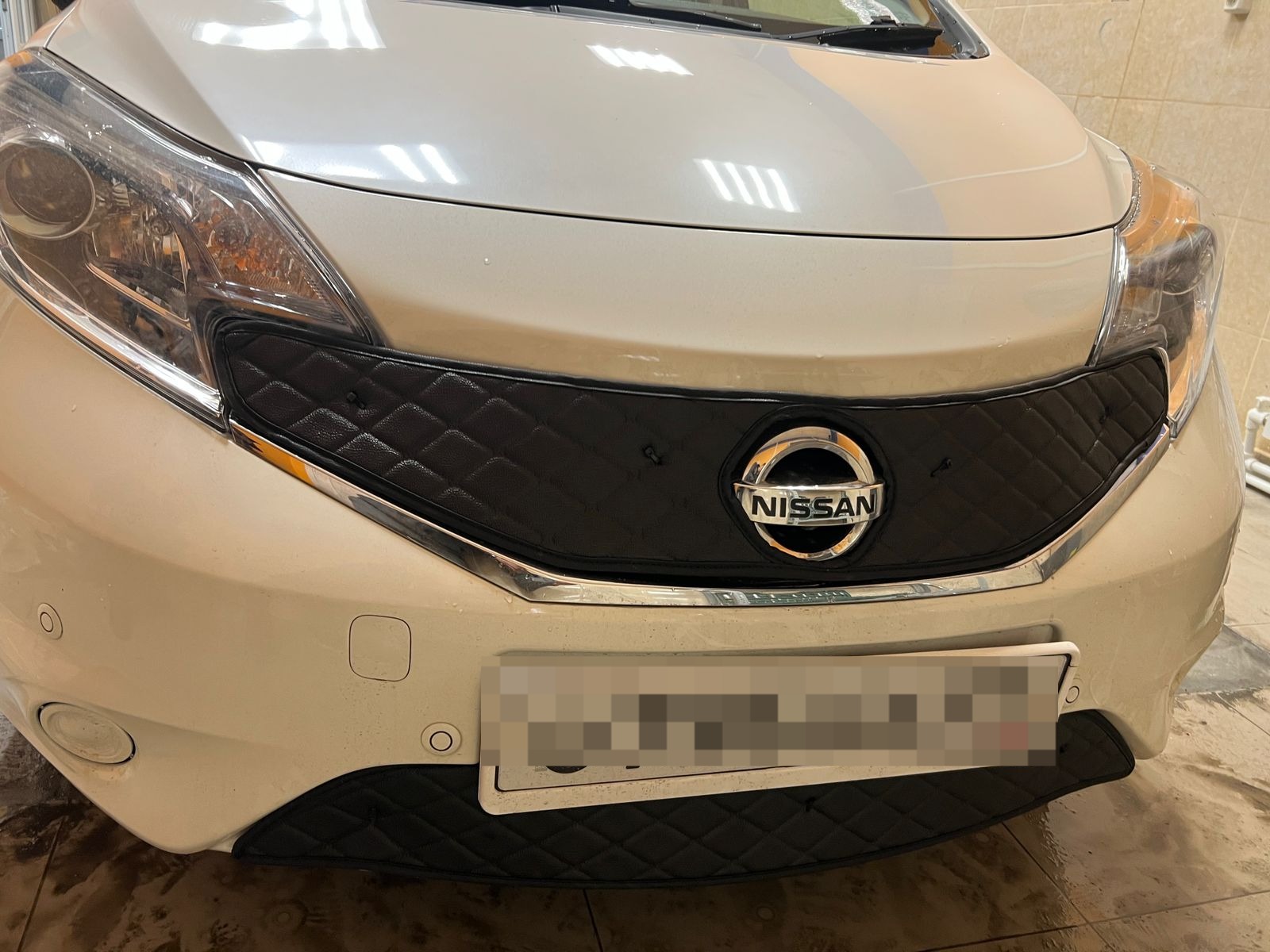 .Утеплитель радиатора кожаный 2 части Nissan Note Е12 2012 - 2016 До рестайлинг