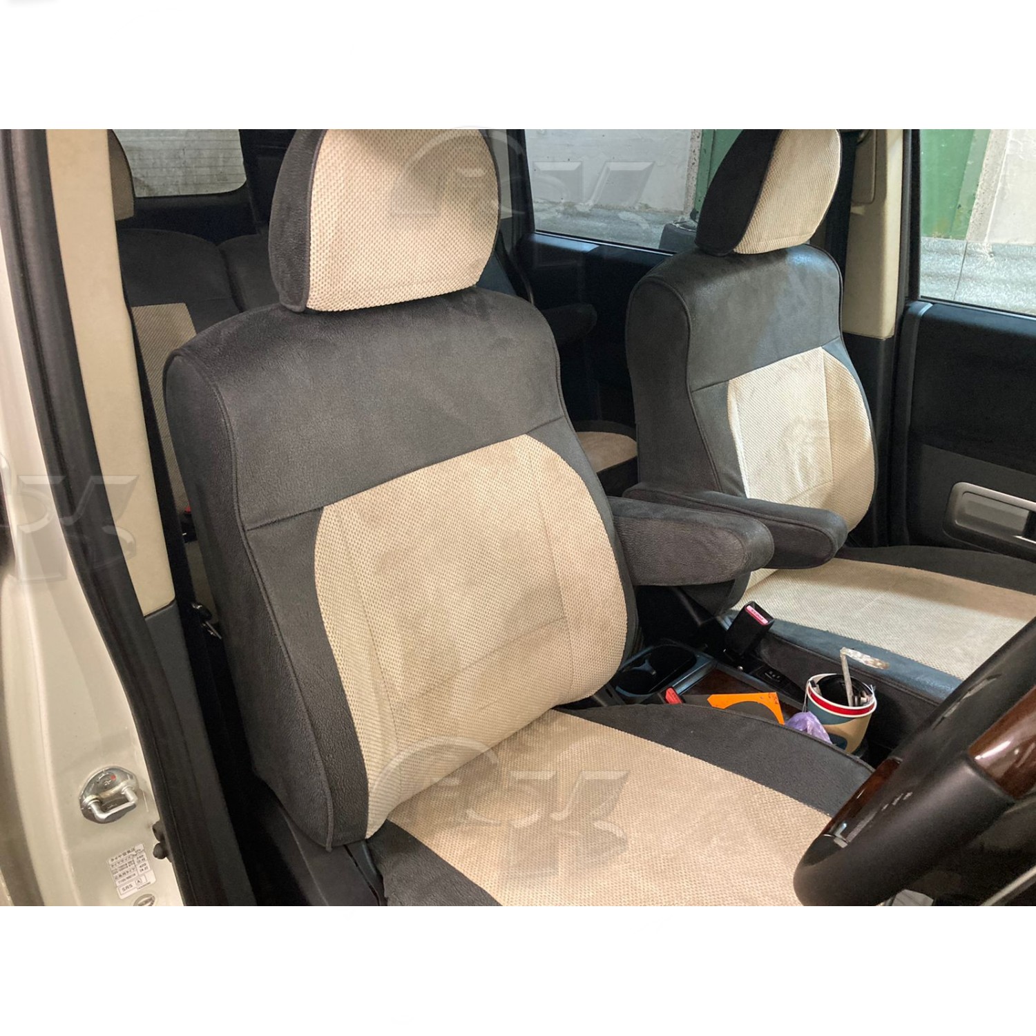 Чехлы из экокожи Mitsubishi Delica D5 60/40 [CV] I+r 2007- (Мод.449.1) - 3 ряда Автокомфорт