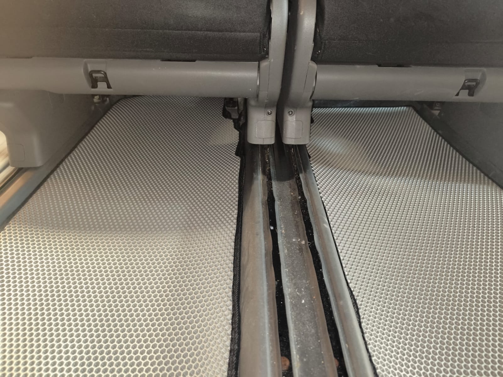 Коврики в салон EVA TOYOTA Sienta 2003-2015 2WD