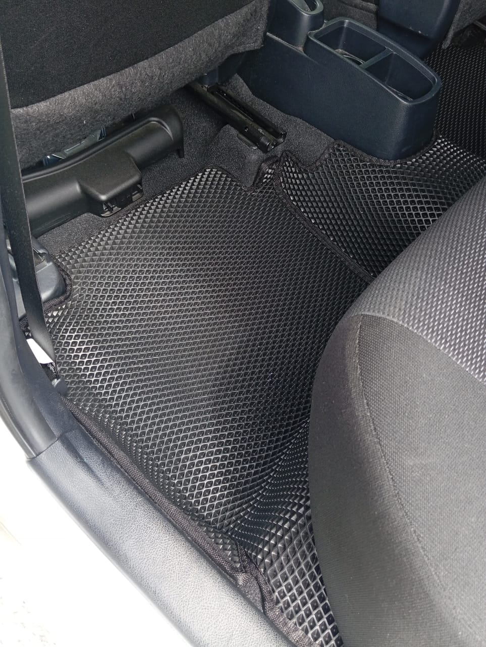 Коврики в салон EVA 3D toyota Vitz 135 4WD 2010 - 2016