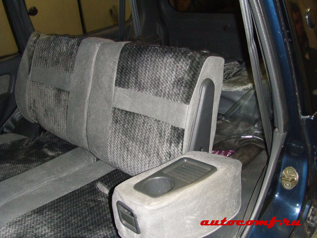 Чехлы из экокожи Mitsubishi Pajero 2 V40 01.1991-08.1999 50/50 5дв (Мод.113.0) Автокомфорт