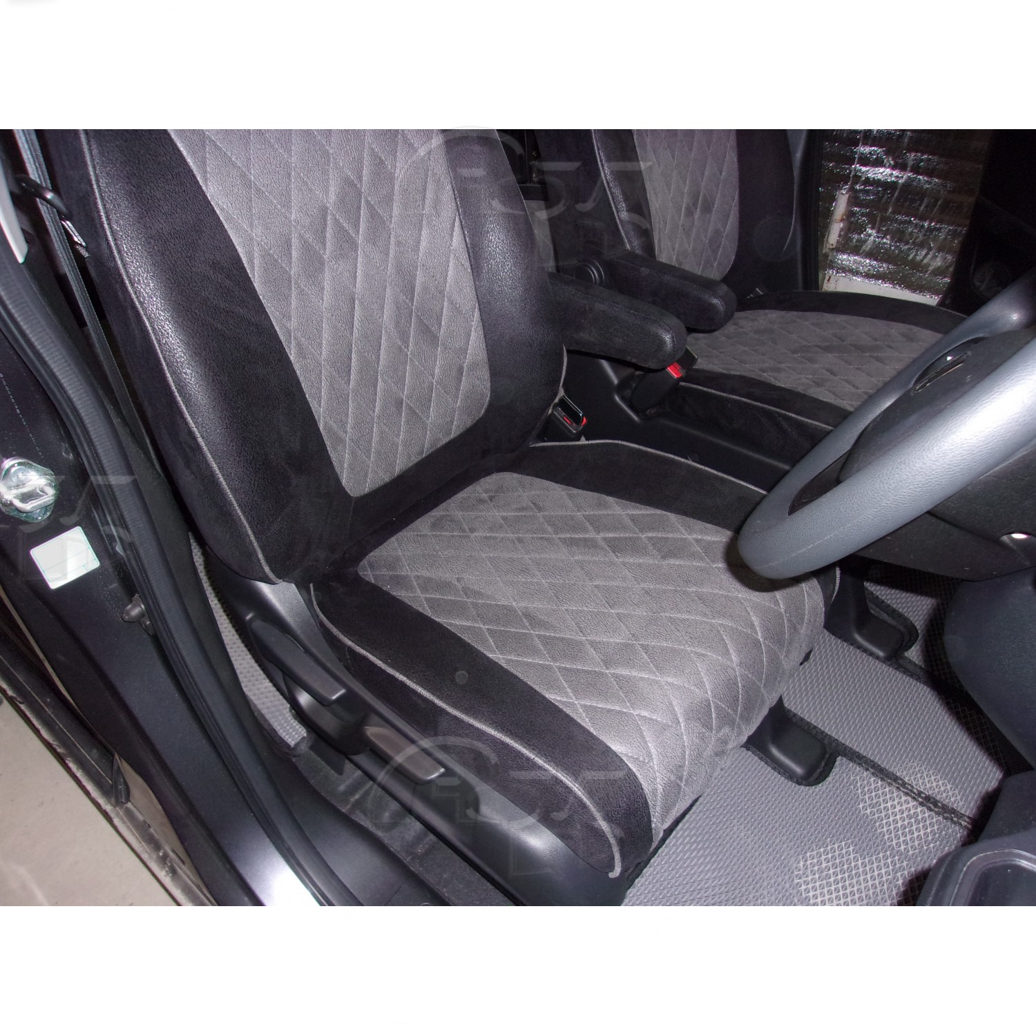 Чехлы из экокожи Honda Freed+ 2016-2019 60/40 на 2 ряда Автокомфорт