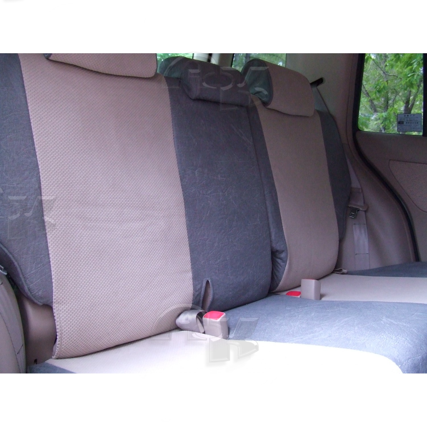 Чехлы из экокожи Toyota Raum II+r [Z20] 05.2003-10.2011 деление спинка и сидение 40(слева)/60 (Мод.260.0) Автокомфорт