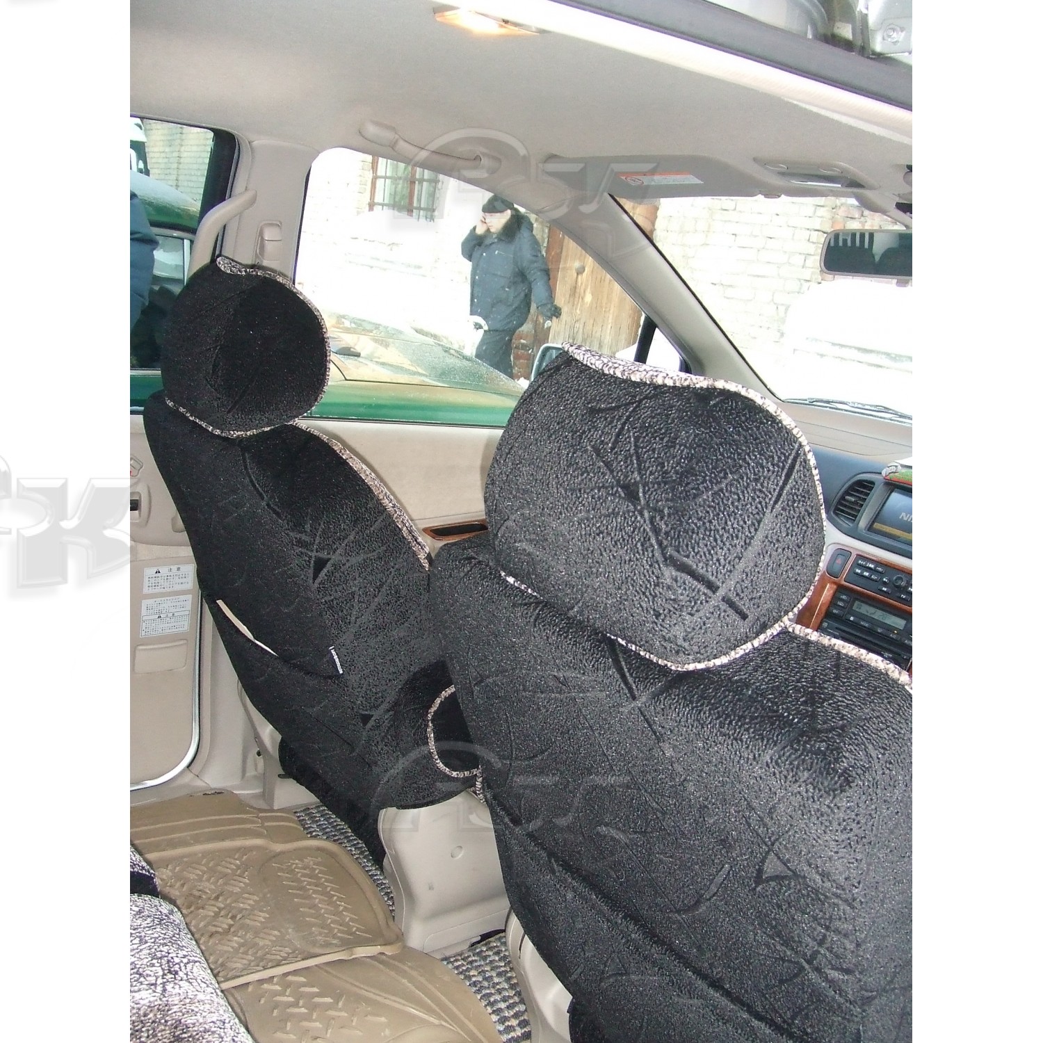 Чехлы из экокожи Nissan Liberty I [M12) 11.1998-11.2004 50/50 (Мод.123.0) Автокомфорт