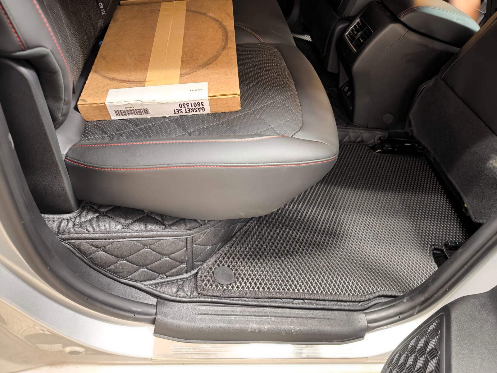 Коврики кожаные в салон 3D JAC T9 2024-