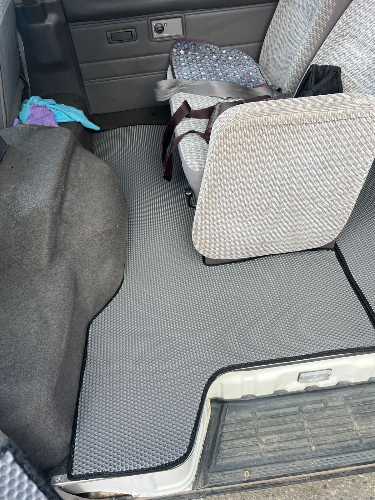 Коврики в салон EVA Nissan Caravan E24 1986 - 2001