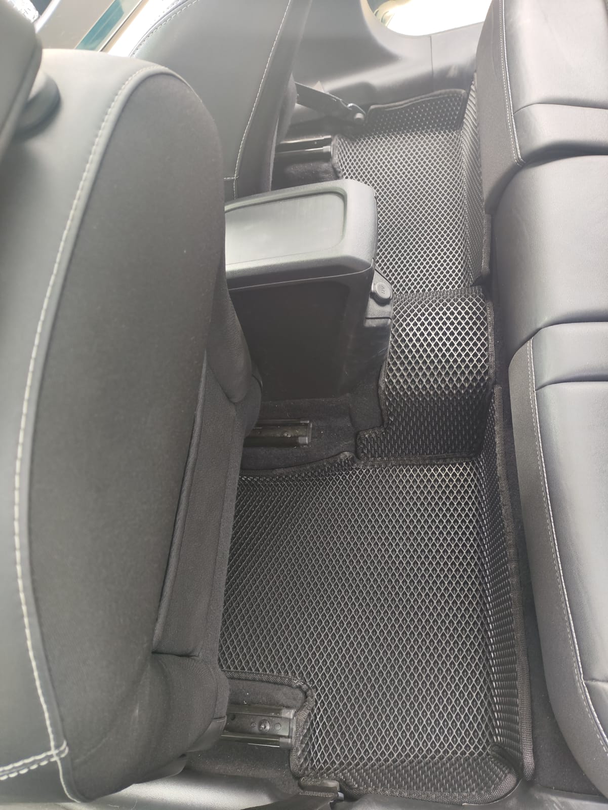 Коврики в салон 3D EVA Peugeot 2008 2013 - 2020 Правый руль