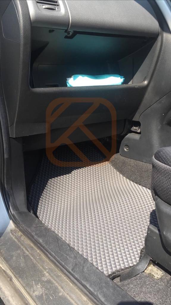 !Коврики в салон EVA Honda Mobilio Spike 2002-2008
