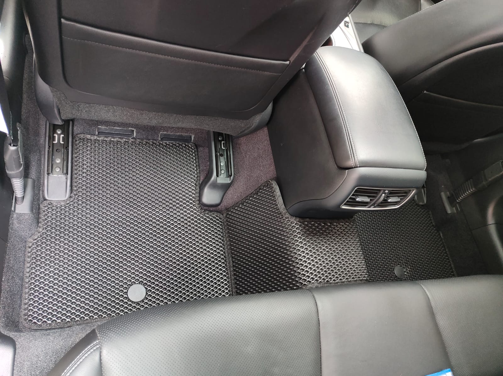 Коврик в салон EVA Nissan Skyline 37 2013- правый руль