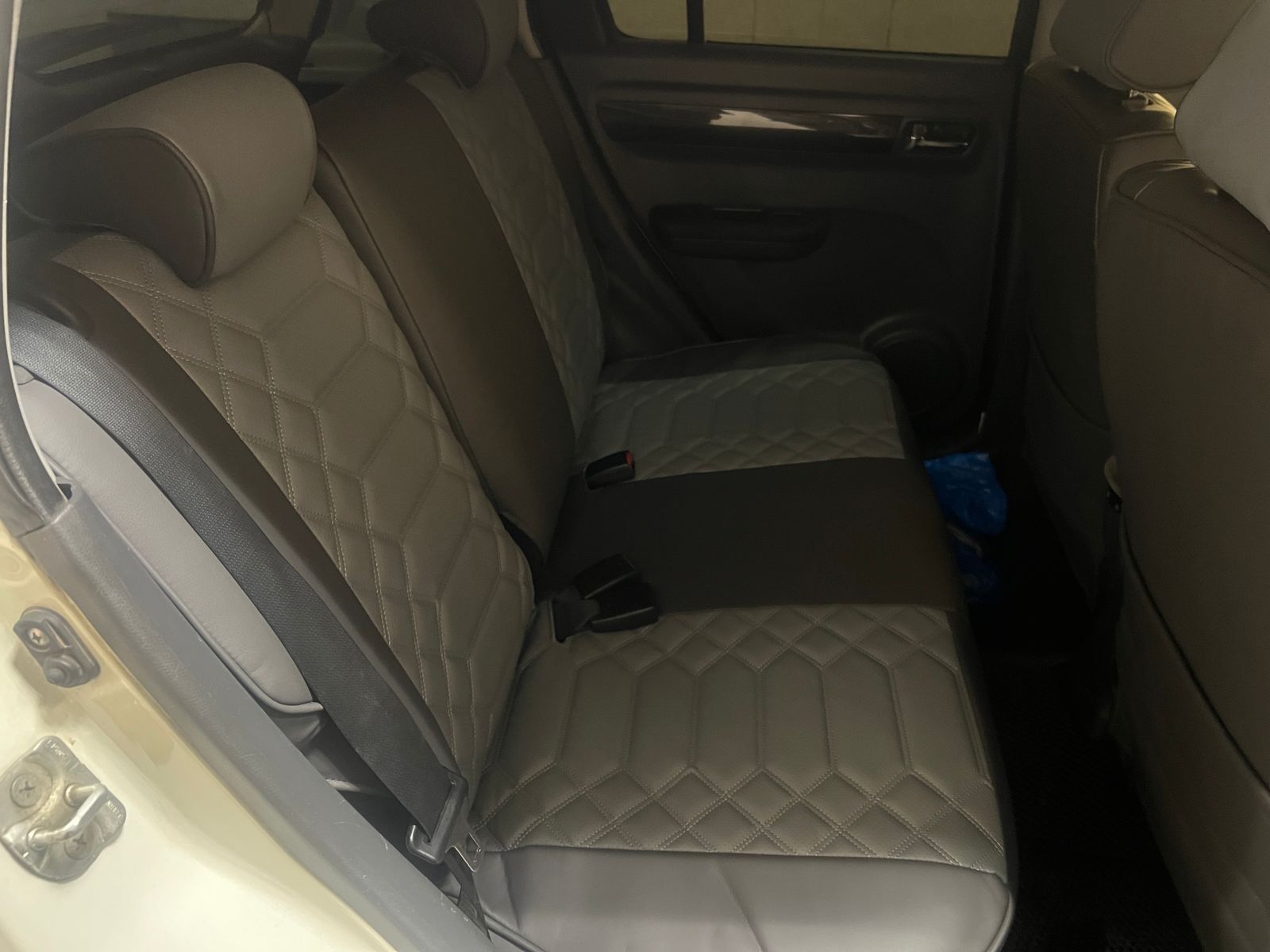 !Чехлы из экокожи Suzuki Swift 2004 - 2010 (Мод.0186.0) Правый руль Автокомфорт