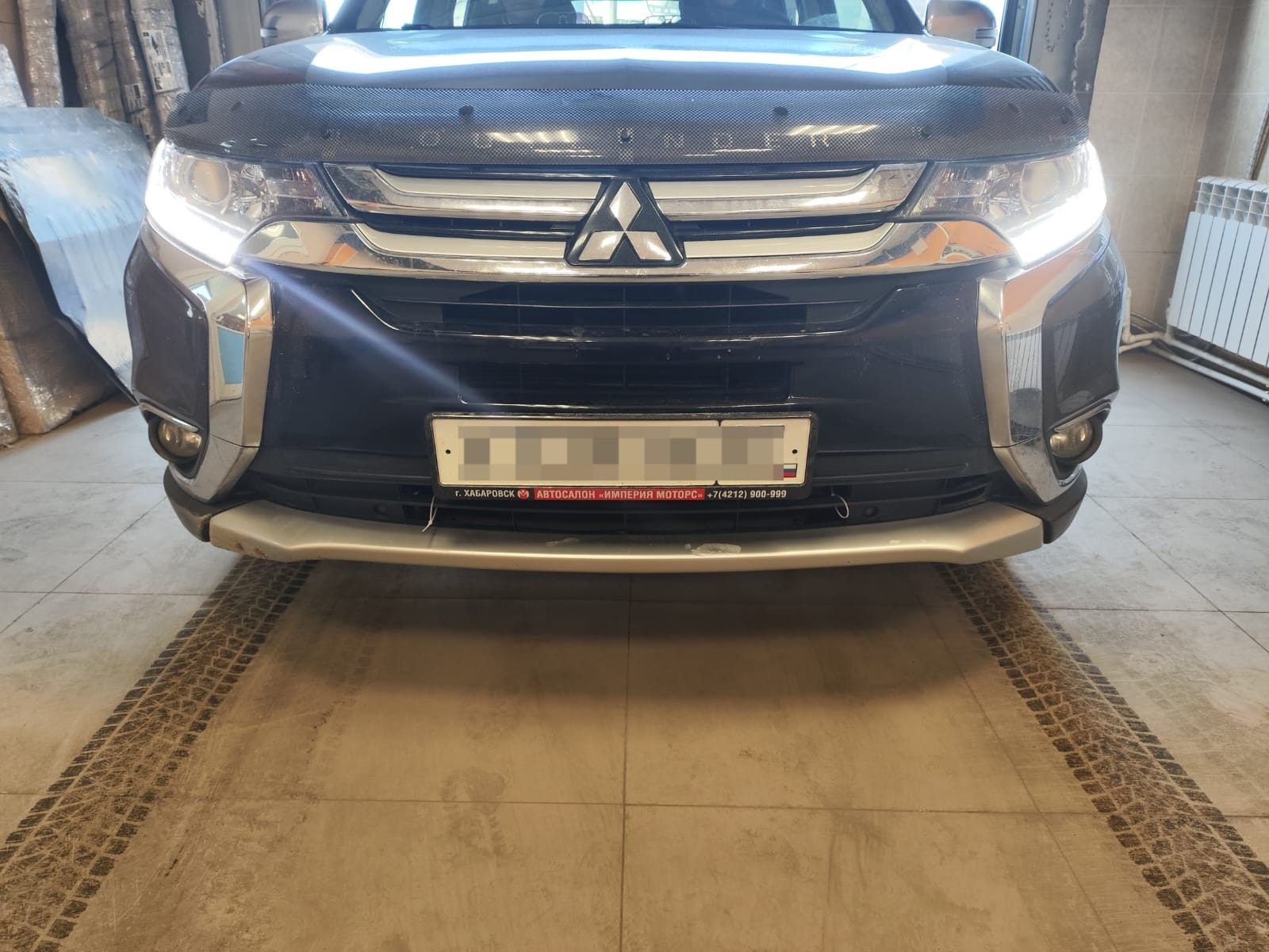 Утеплитель радиатора кожаный  Mitsubishi Outlander 2015-2018 из 3 частей