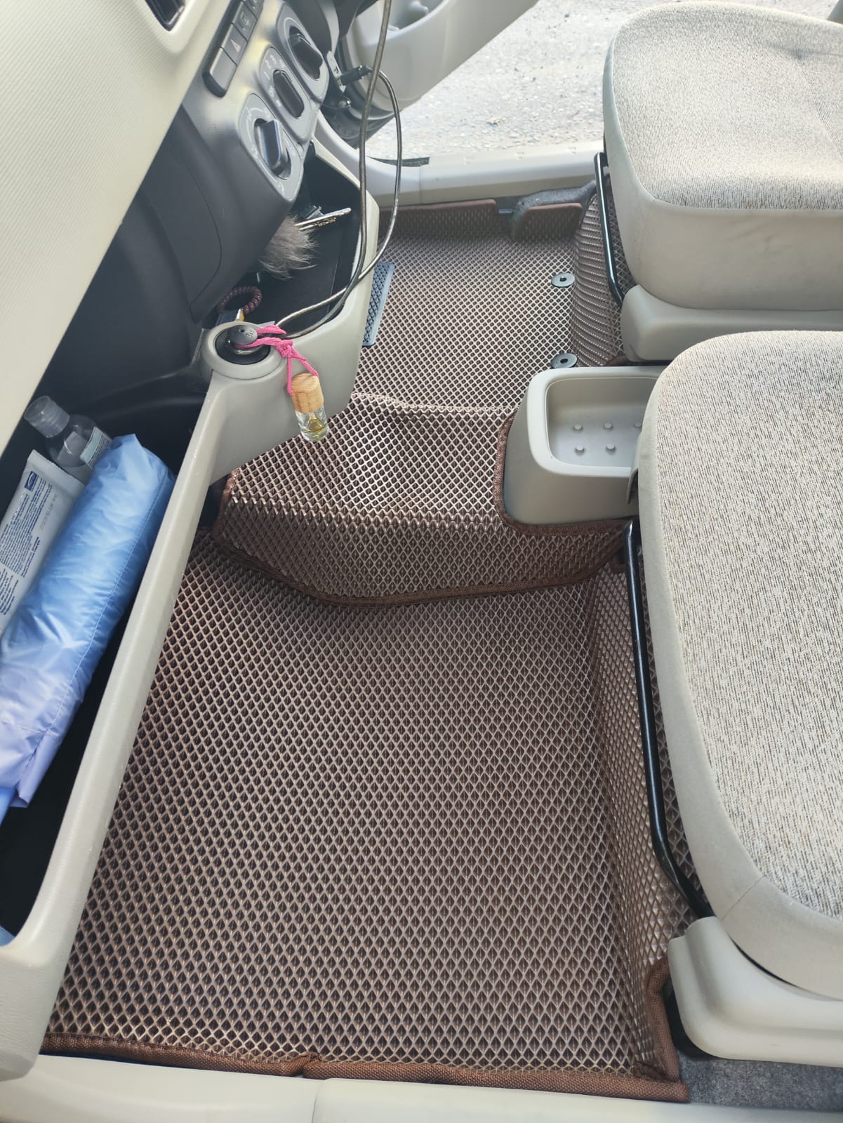 Коврики в салон EVA 3D Toyota Passo 30 2010-2016 (с подстаканником)