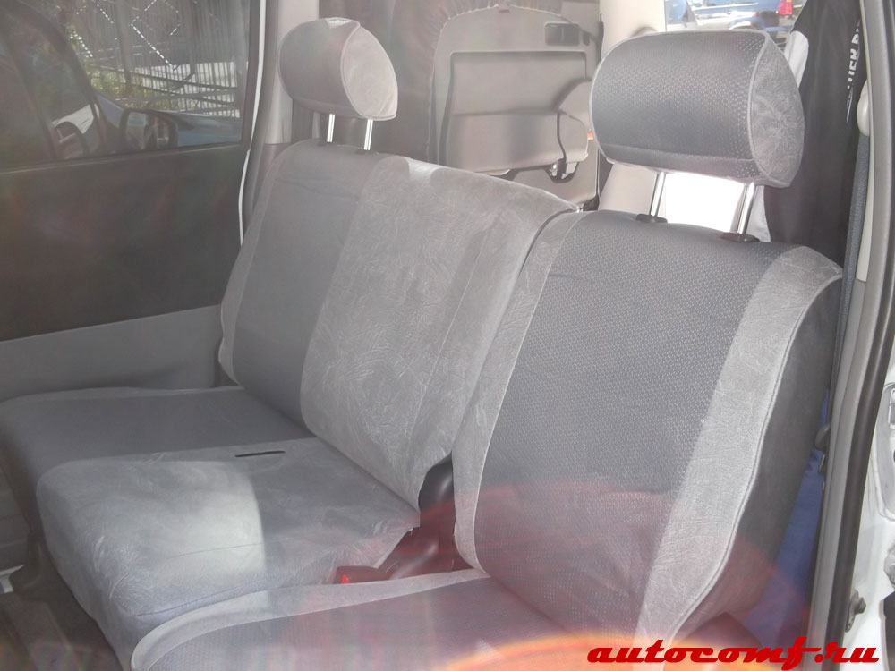 Чехлы из экокожи Toyota Voxy (Noah) 60 65 2001-2007 вращ.сид. (Мод.244.0) - 3 ряда Автокомфорт