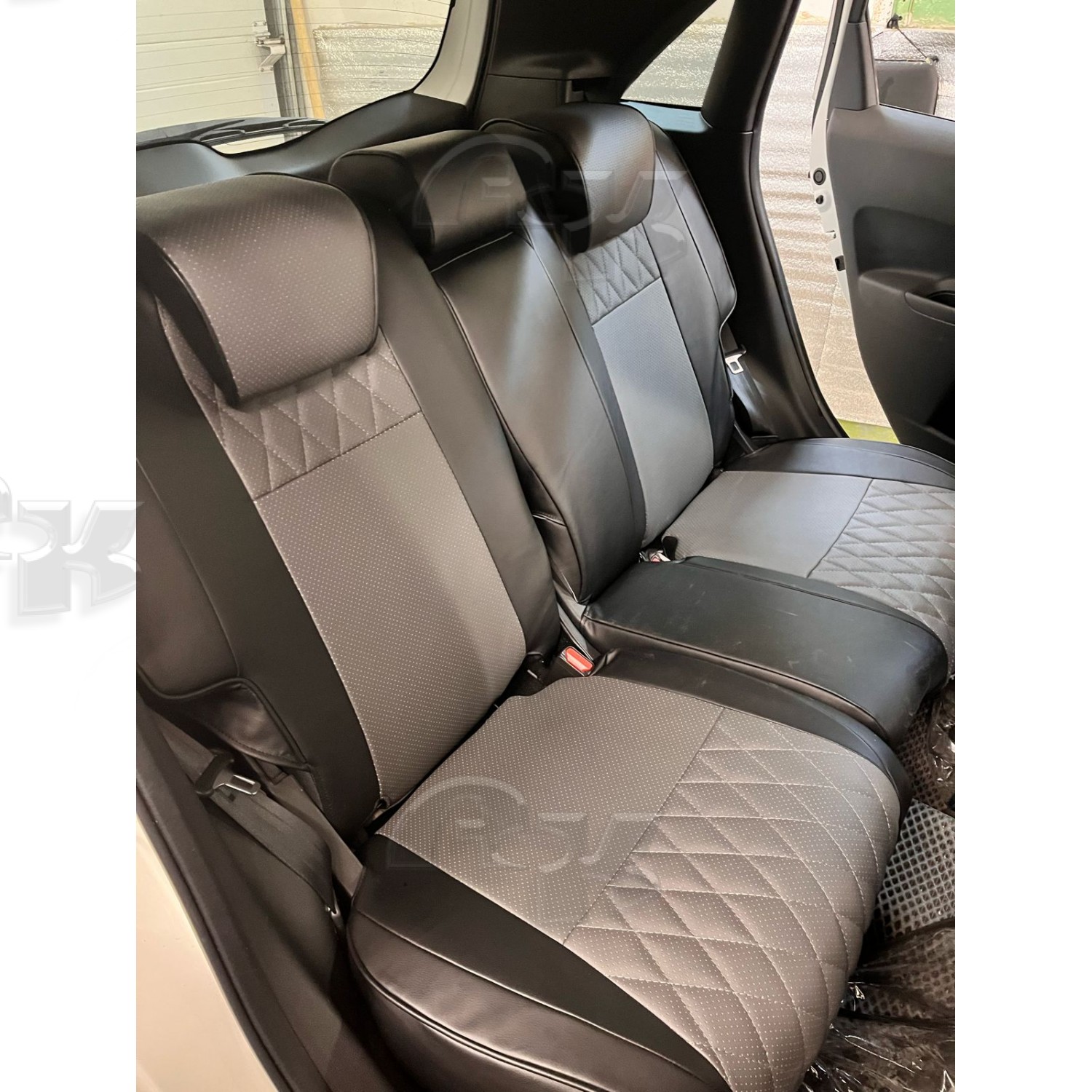 Чехлы из экокожи Honda Fit 4 IV 2019 - н.в  Автокомфорт