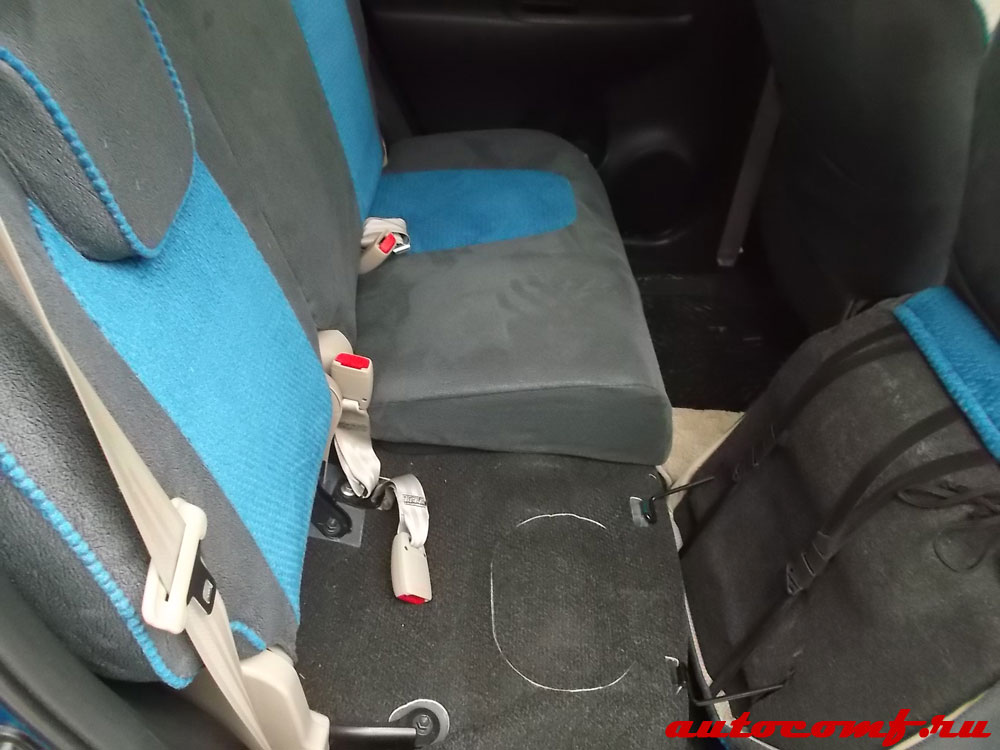 Чехлы из экокожи Toyota Ractis 105 10.2005-10.2010 4WD (Мод.326.0) Автокомфорт