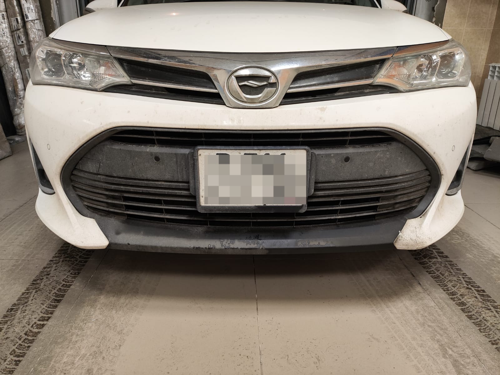 Утеплитель радиатора кожаный Toyota Corolla Fielder (E160) 2017- н.в.