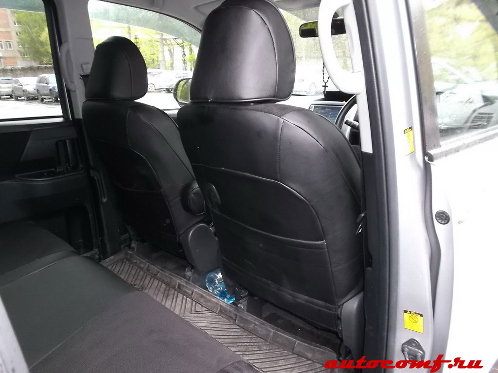 Чехлы из экокожи Toyota Voxy (Noah) 70 75 06.2007-12.2013 40/60 (Мод.390.0) - 3 ряда Автокомфорт