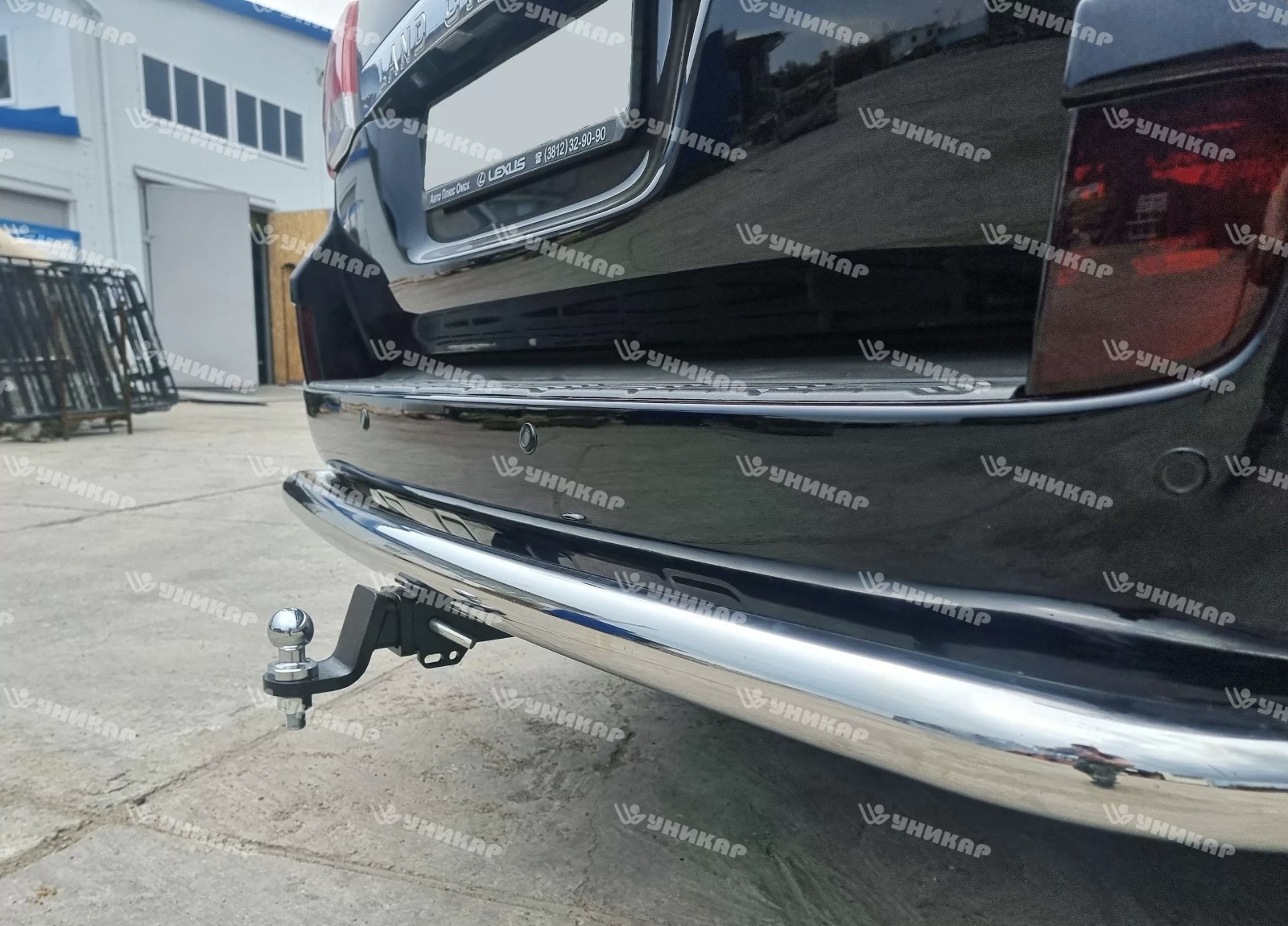 Фаркоп ТСУ Toyota Land Cruiser 200, Lexus LX ШТАТНОЕ МЕСТО под квадрат Уникар