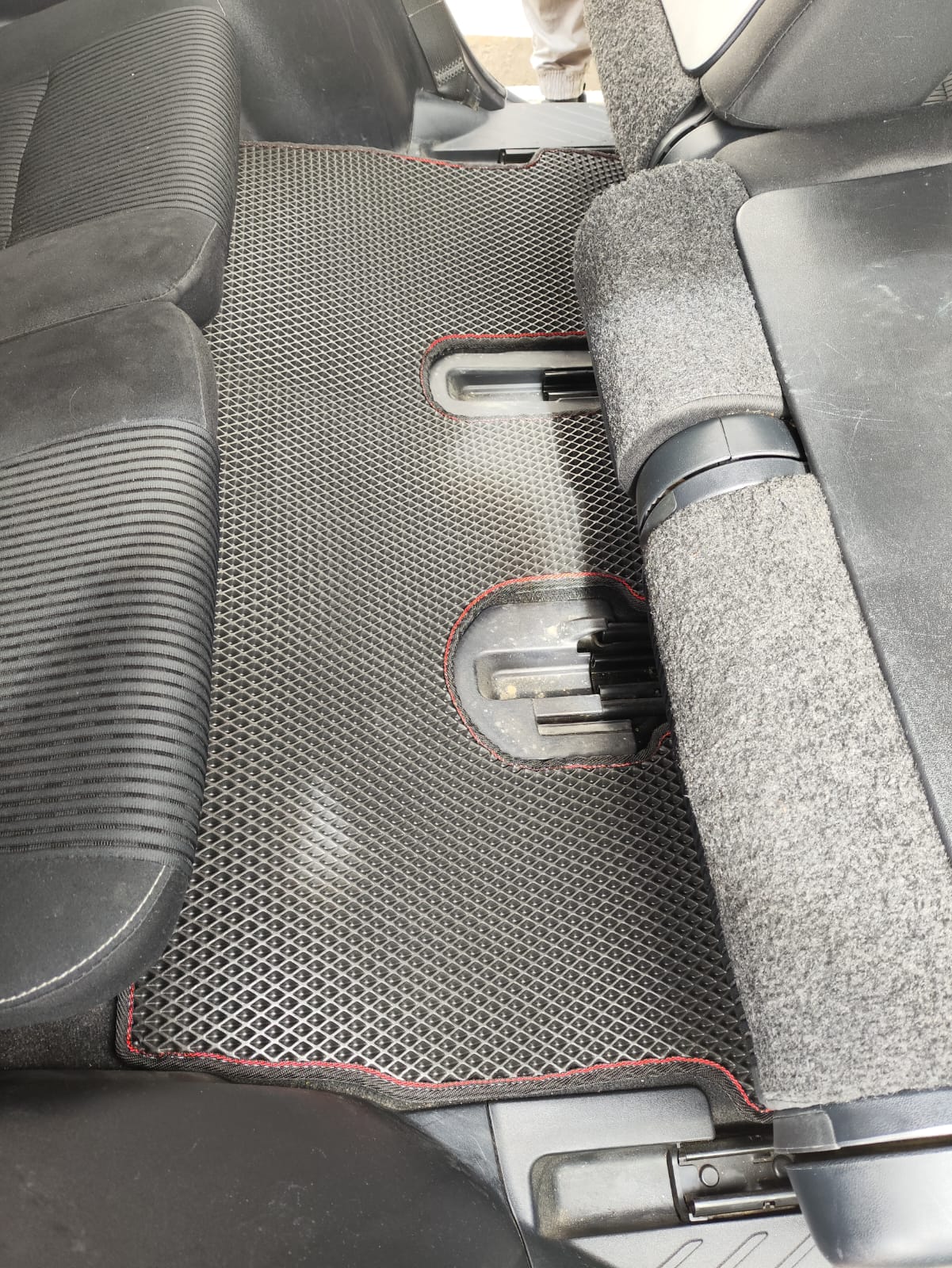 Коврик в салон 3 ряд EVA Toyota Prius A 40