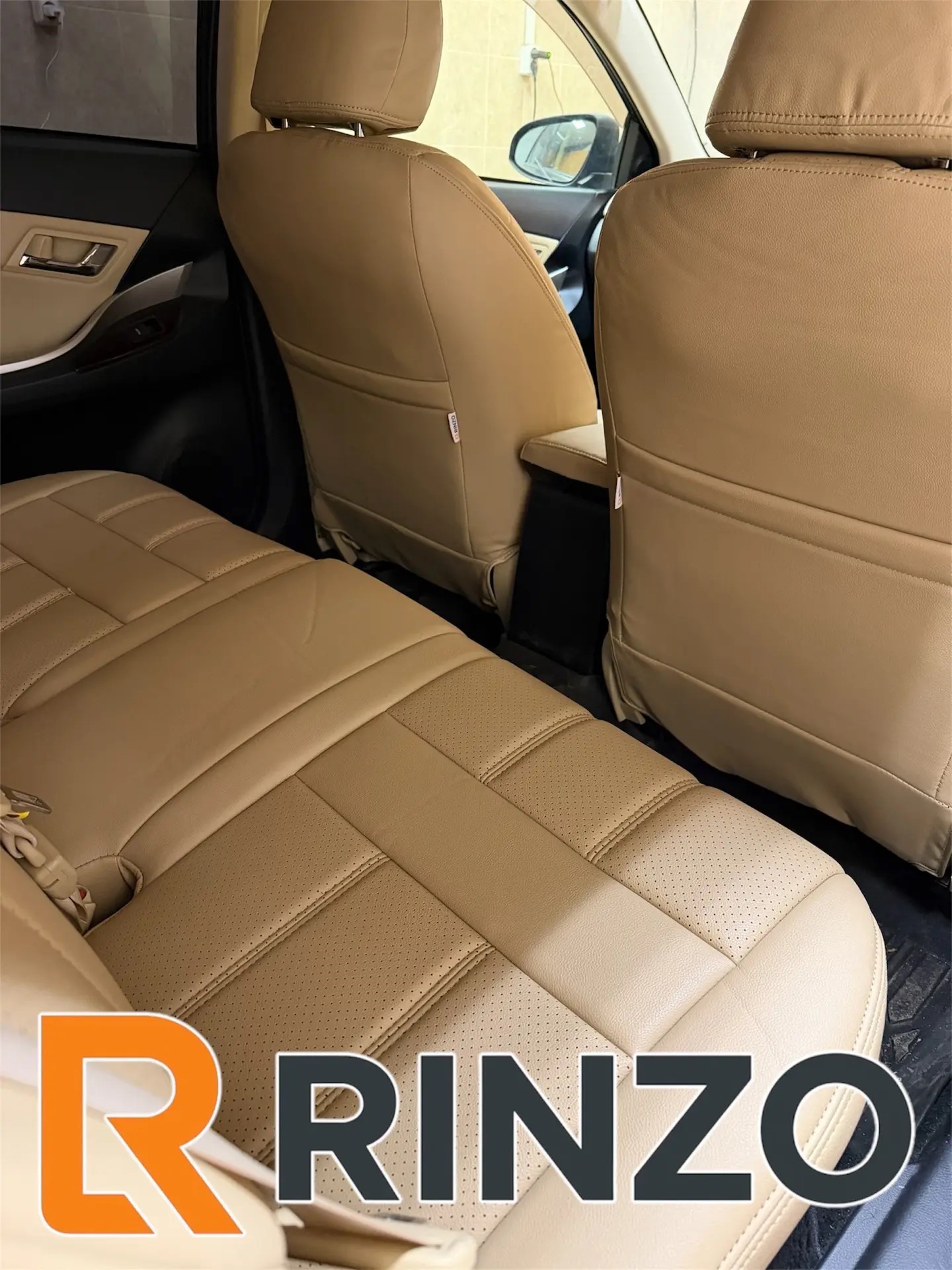Чехлы Rinzo кожа PVC Toyota Allion/Toyota Premio (260) 2007- 2021 (бежевый) Vector