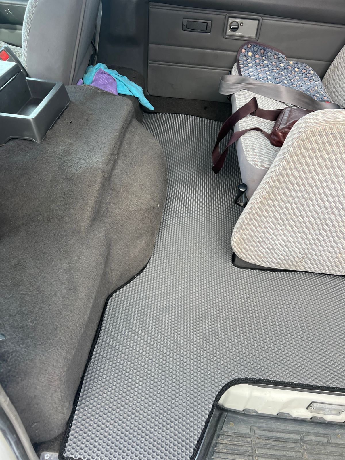 Коврики в салон EVA Nissan Caravan E24 1986 - 2001