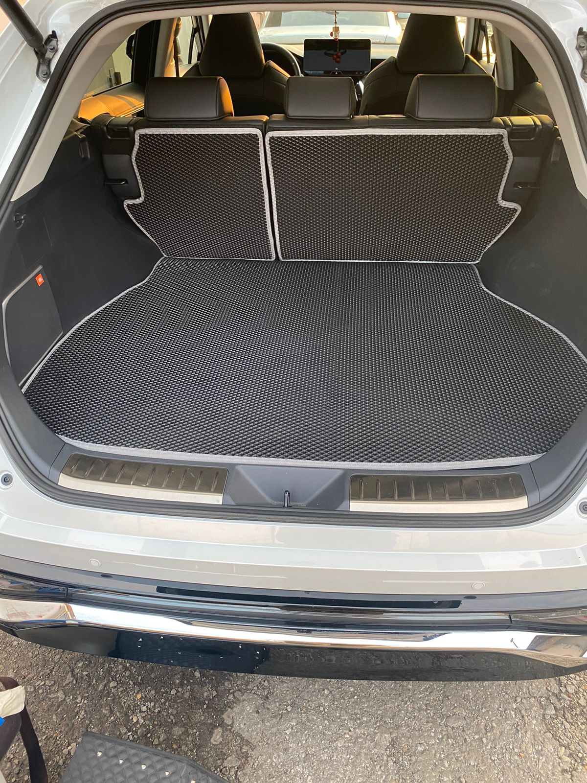 Коврик в багажник EVA (со спинками) Toyota Harrier 80, 85 / Venza XU80 2020 - н.в.