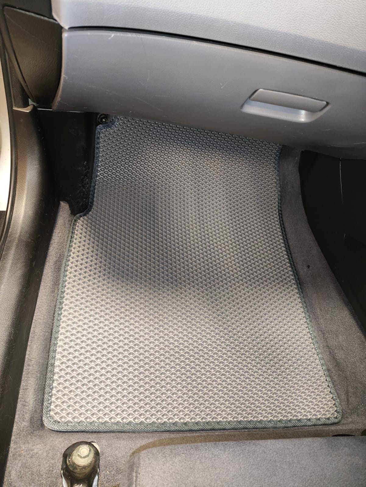 Коврики в салон EVA Nissan Primera P12 2001-2005 правый руль